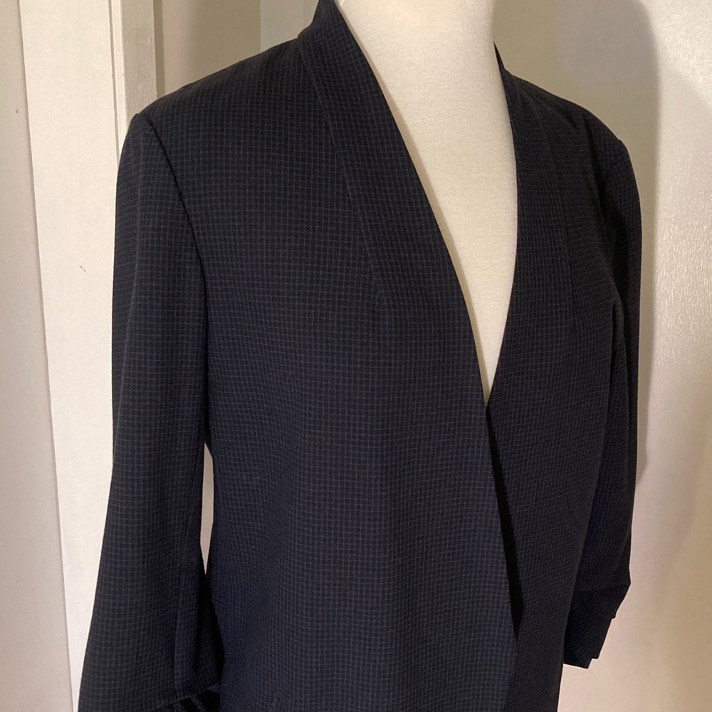 Babaton summer weight loose navy patterned blazer
